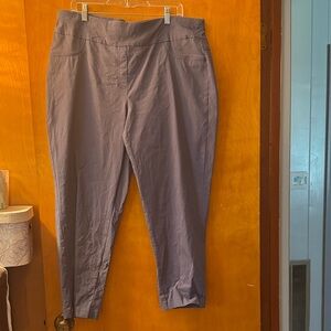 Ruby Rd. Blue Grey Millennial Capri Pants